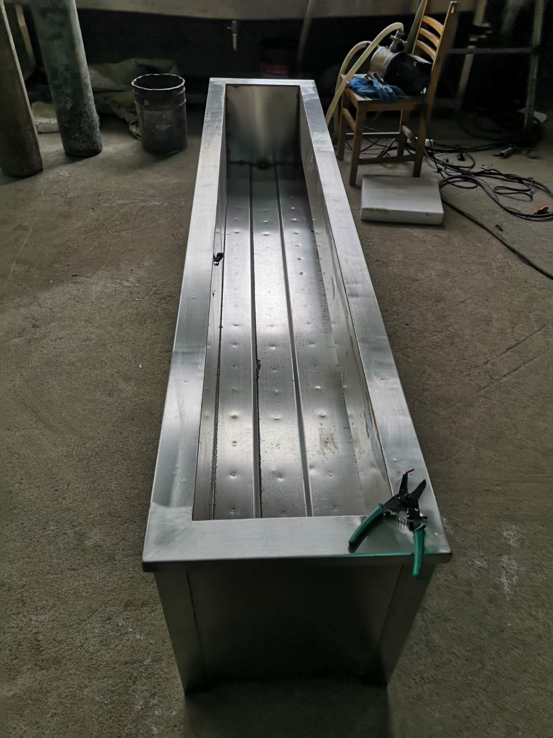 單槽型超聲波清洗機(jī)原理是什么？